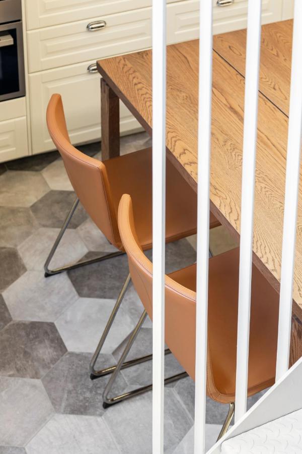 Modern & Stylish Loft - 2 Min From Central Station ミラノ エクステリア 写真